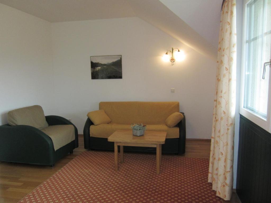 Ferienwohnungen Forellenhof Waldner Gundersheim Oda fotoğraf